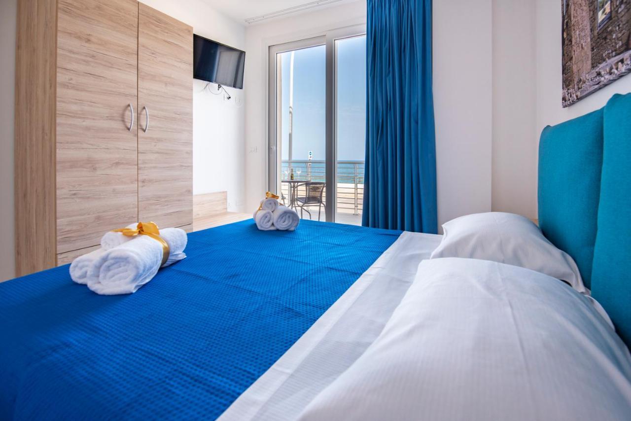 White Apartments & Spa Avola Bagian luar foto