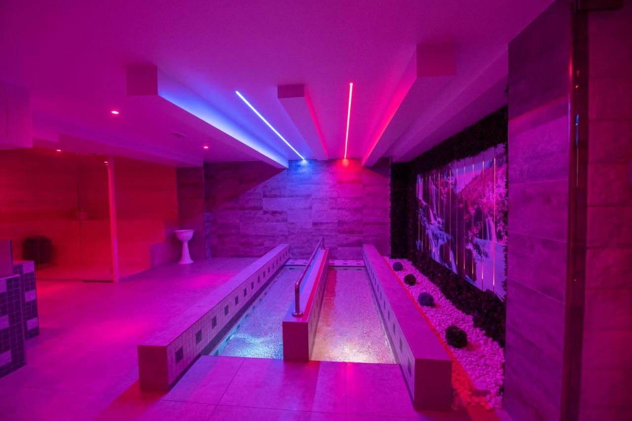 White Apartments & Spa Avola Bagian luar foto