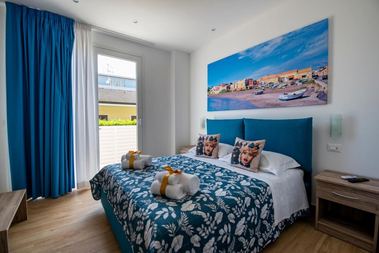 White Apartments & Spa Avola Bagian luar foto