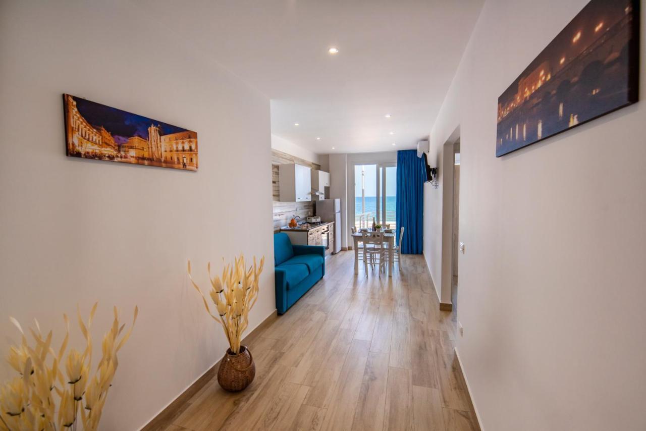 White Apartments & Spa Avola Bagian luar foto