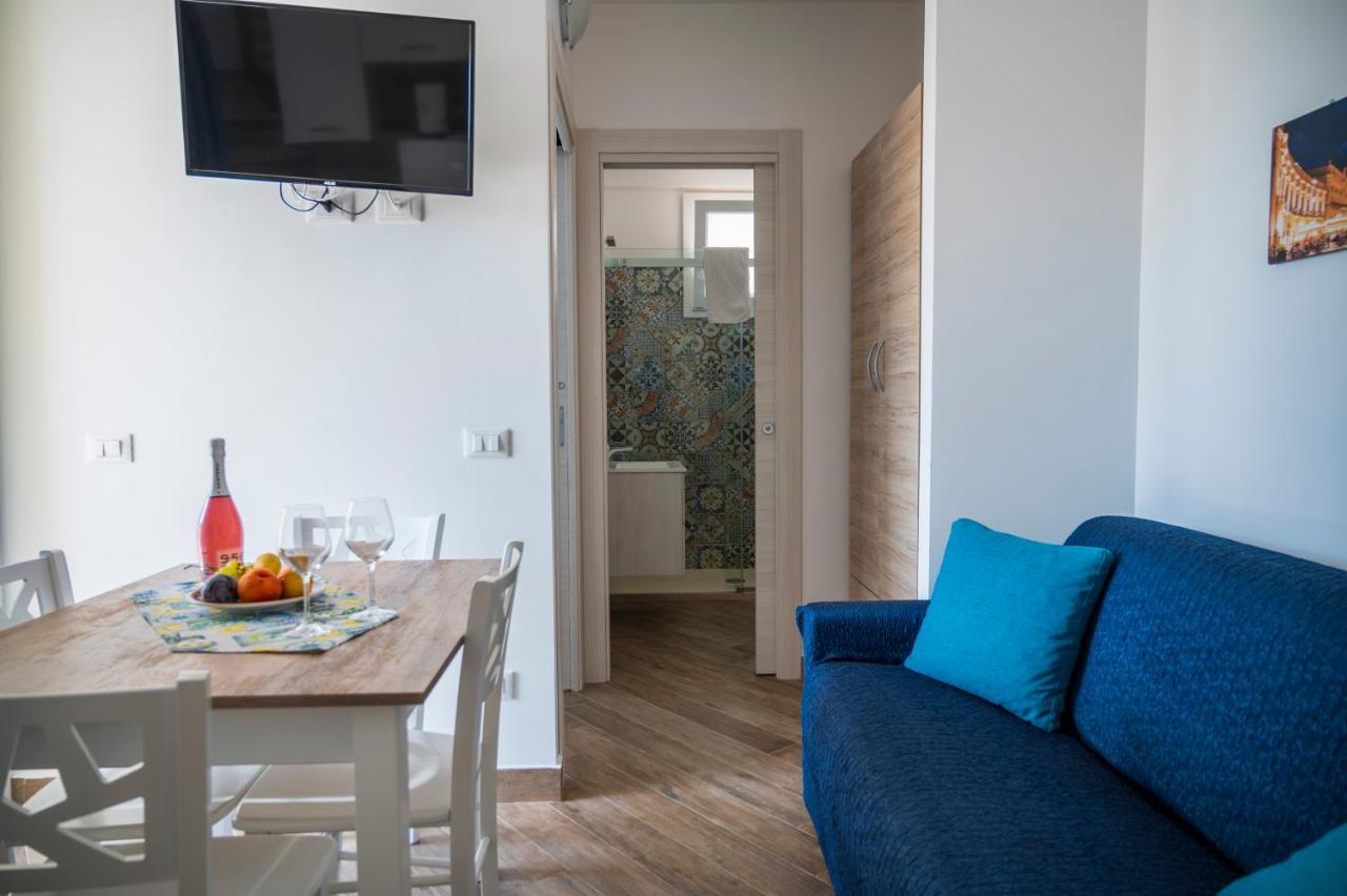 White Apartments & Spa Avola Bagian luar foto