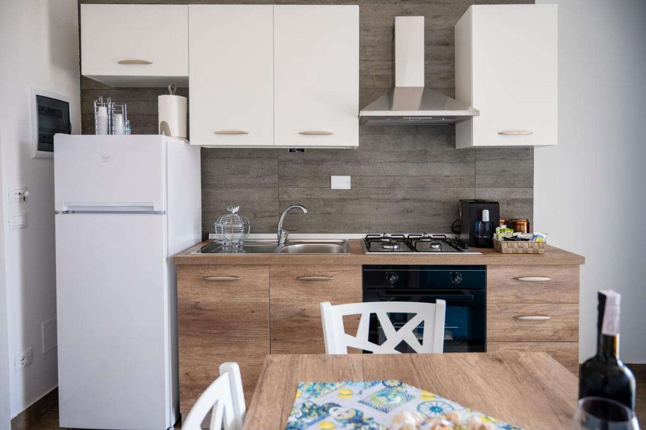 White Apartments & Spa Avola Bagian luar foto